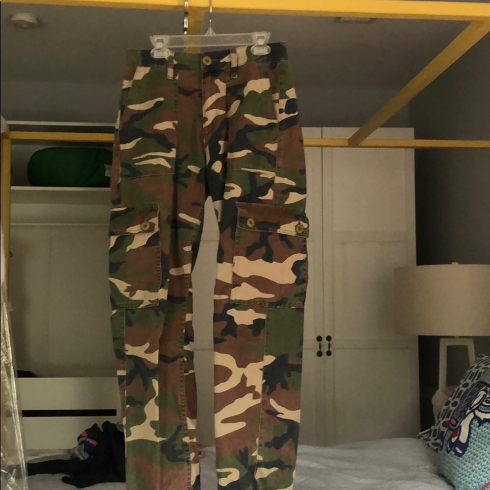 Camp cargo pants